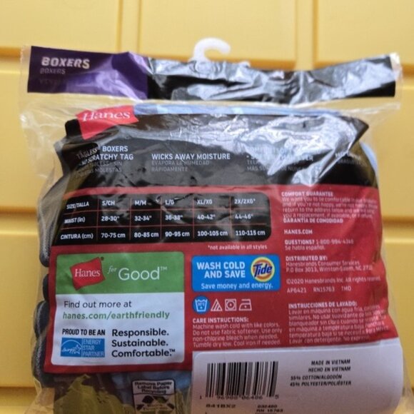 Hanes Men's Blue Tagless Boxers - Picture 2 of 4